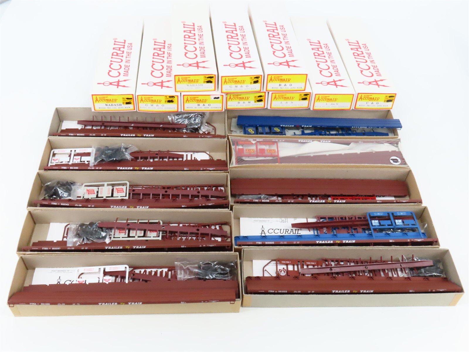 LOT of 10 HO Scale Accurail GM&O/C&O/B&O/L&N/WAB Auto Rack Car Kits