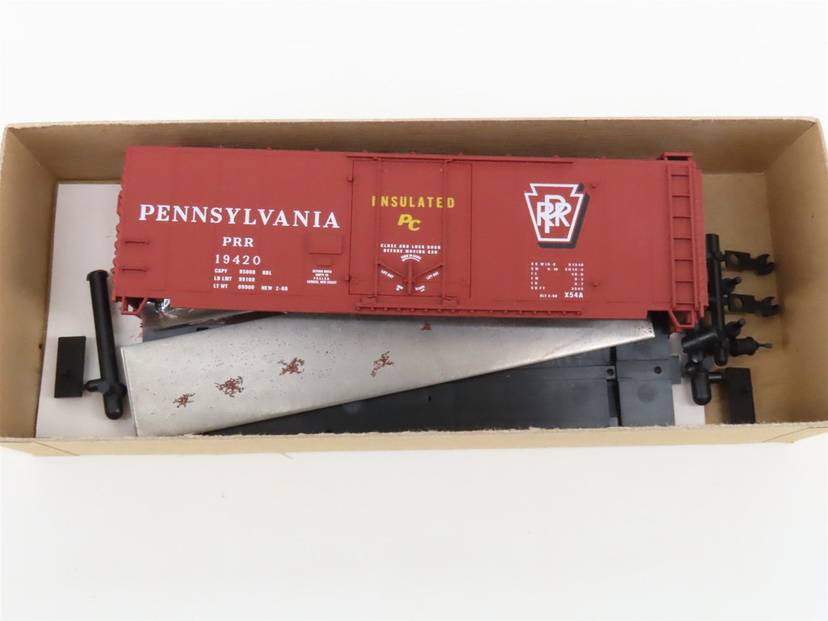 LOT of 16 HO Scale Accurail AA/NYC/UP/CNW/D&amp;H/PRR/&amp; More Box Car &amp; Hopper Kits