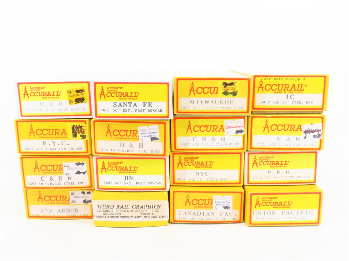 LOT of 16 HO Scale Accurail AA/NYC/UP/CNW/D&amp;H/PRR/&amp; More Box Car &amp; Hopper Kits