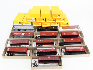 LOT of 13 HO Scale Accurail MKT/PRR/WP/CB&Q/C&O/CN/MEC Box Car & Hopper Kits