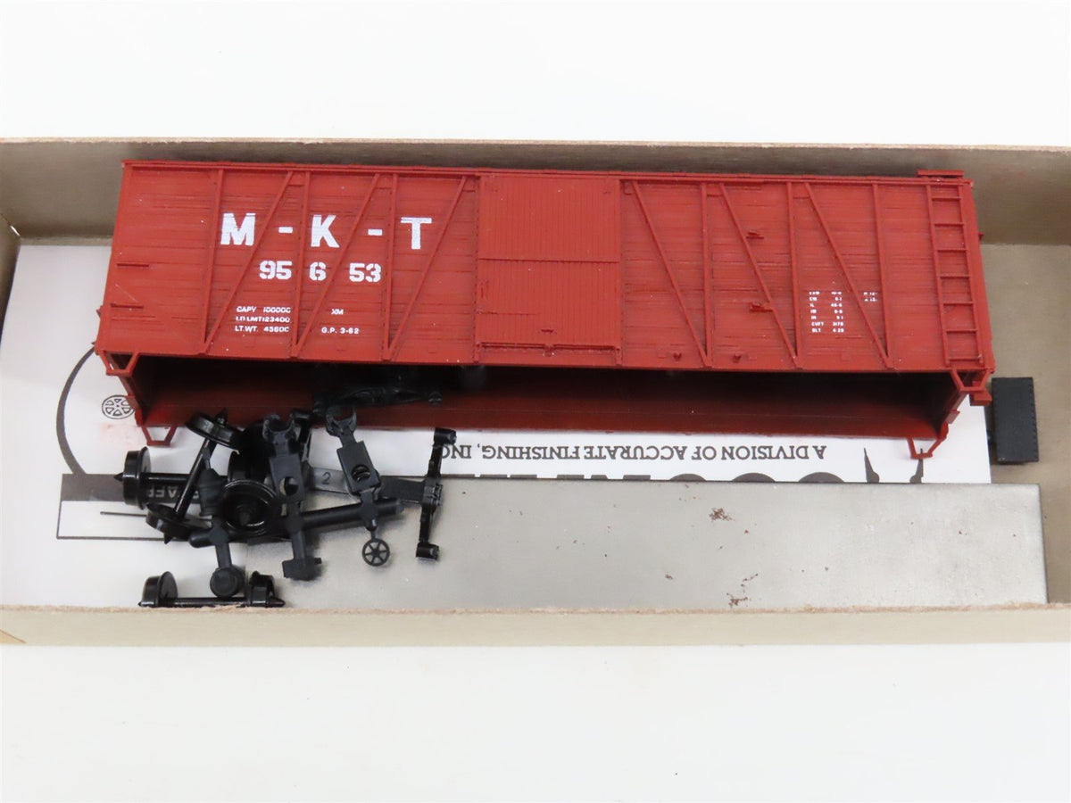 LOT of 13 HO Scale Accurail MKT/PRR/WP/CB&amp;Q/C&amp;O/CN/MEC Box Car &amp; Hopper Kits