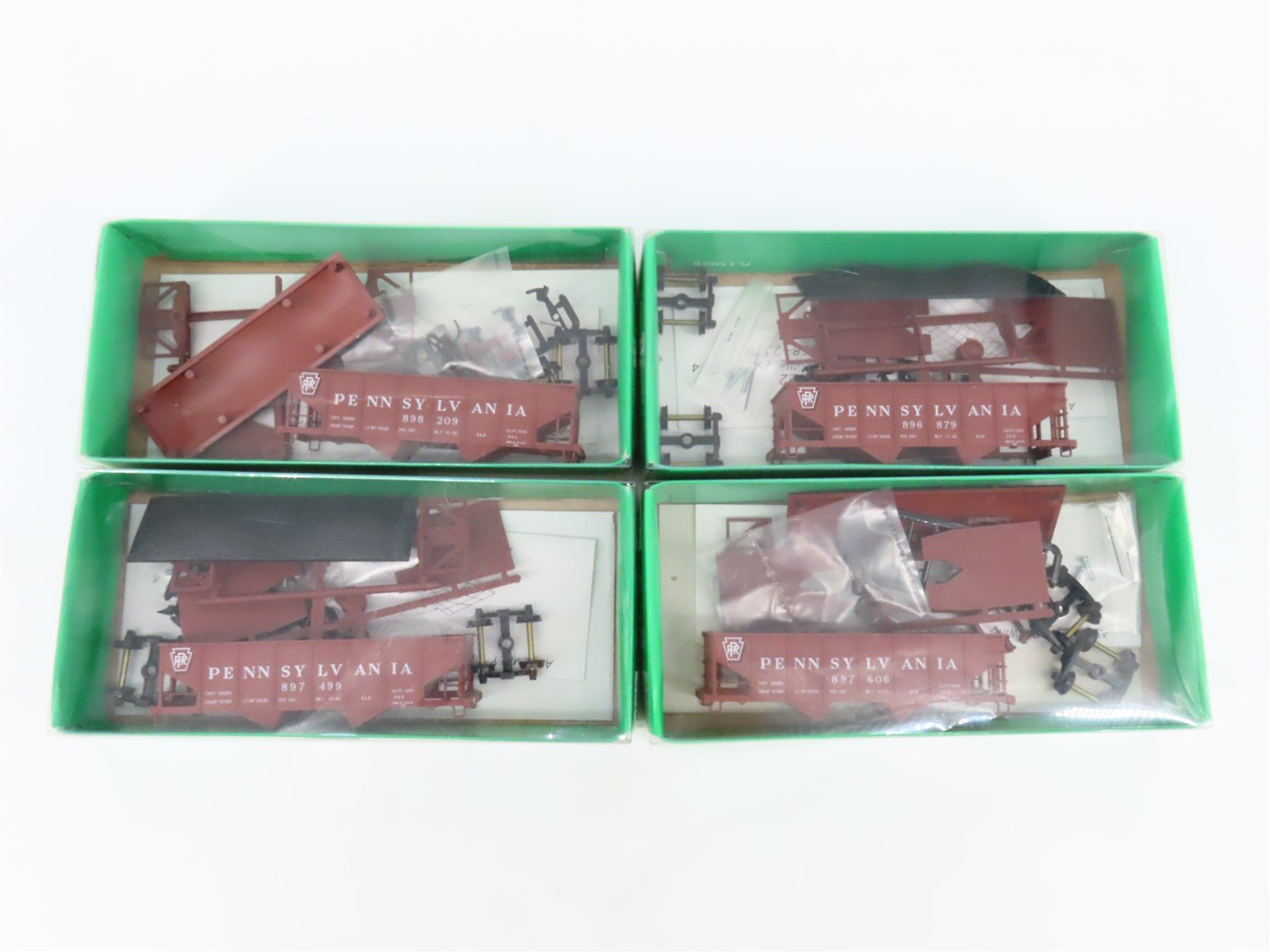 HO Scale Bowser Kit #56202 PRR Pennsylvania 2-Bay Hopper w/ Load 4-Pack