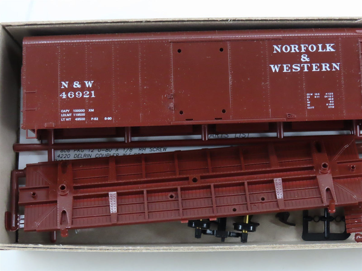 LOT of 3 HO Bowser Kits #55305 N&amp;W Norfolk &amp; Western 40&#39; Round Roof Box Cars