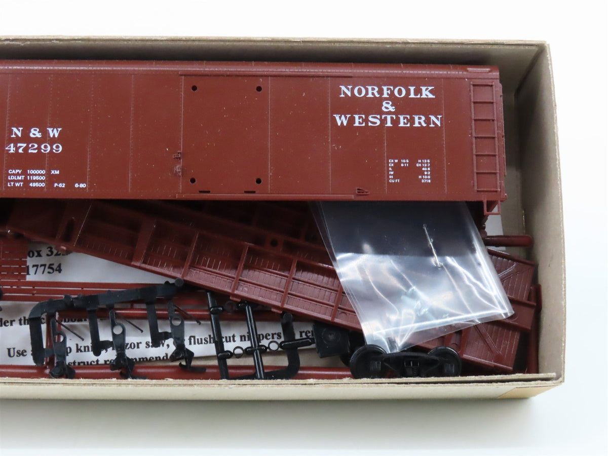 LOT of 3 HO Bowser Kits #55305 N&amp;W Norfolk &amp; Western 40&#39; Round Roof Box Cars