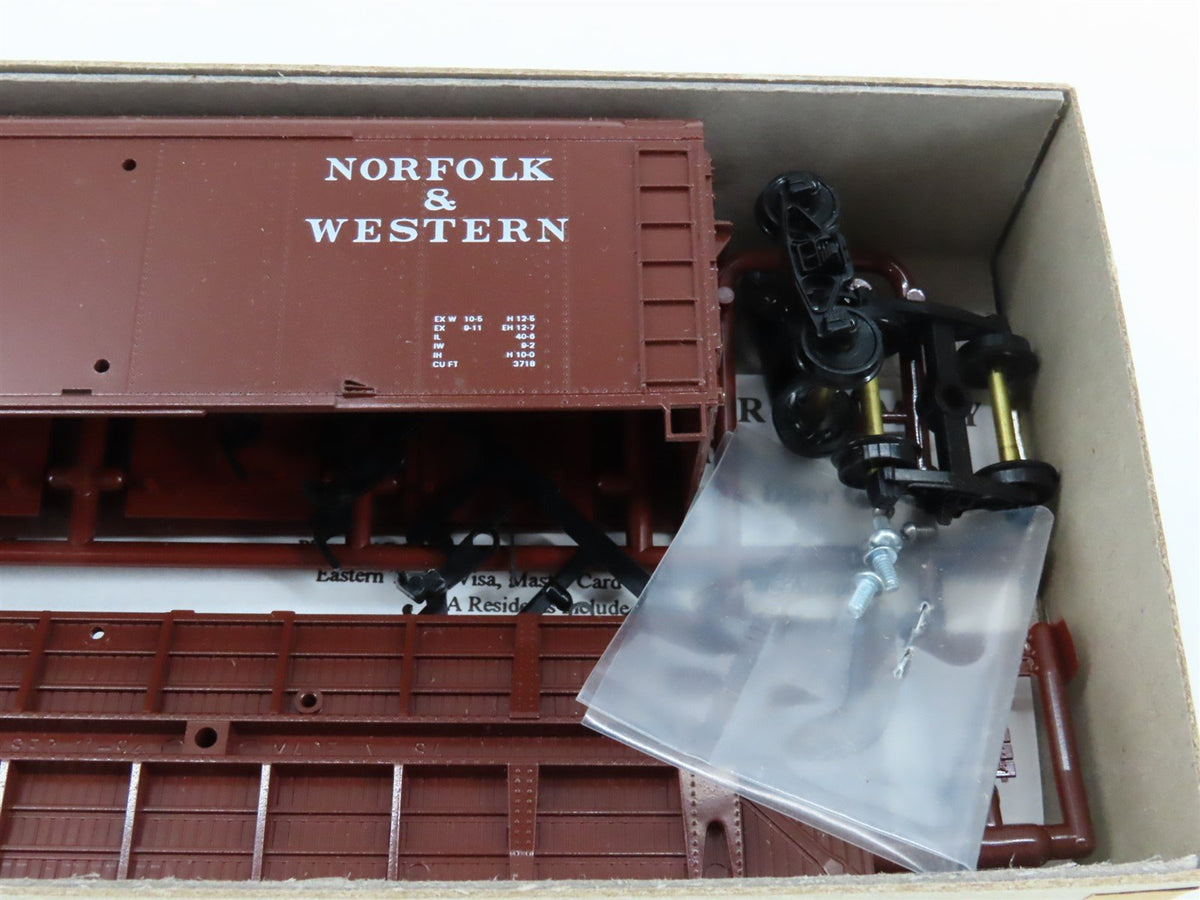 LOT of 3 HO Scale Bowser Kits #55346 N&amp;W Norfolk &amp; Western X-31a 40&#39; Box Cars