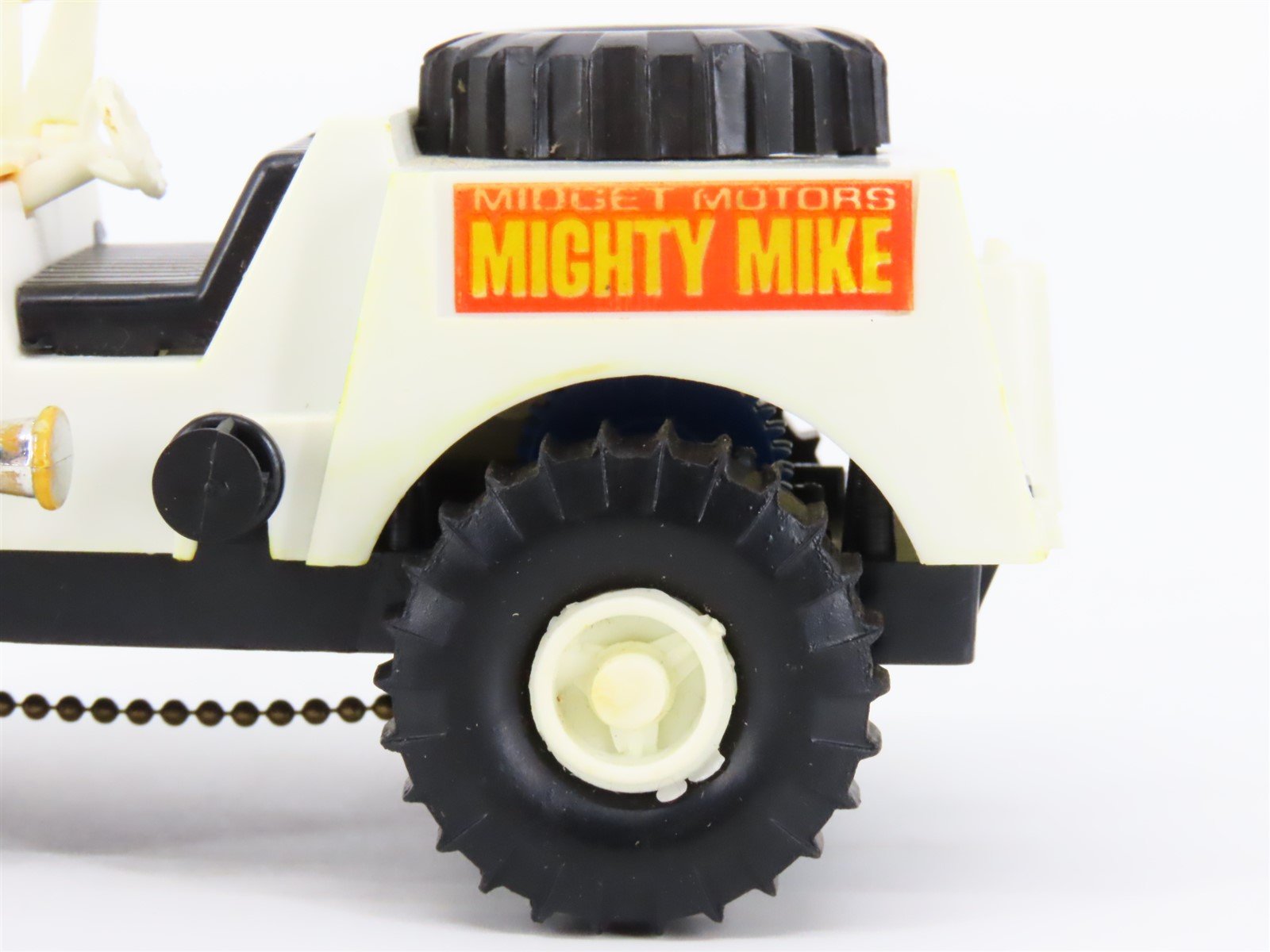 【楽ギフ_のし宛書】 Remco Mighty Mike 7065 Balancing 4-Wheel Drive Jeep Set ジャケット・アウター