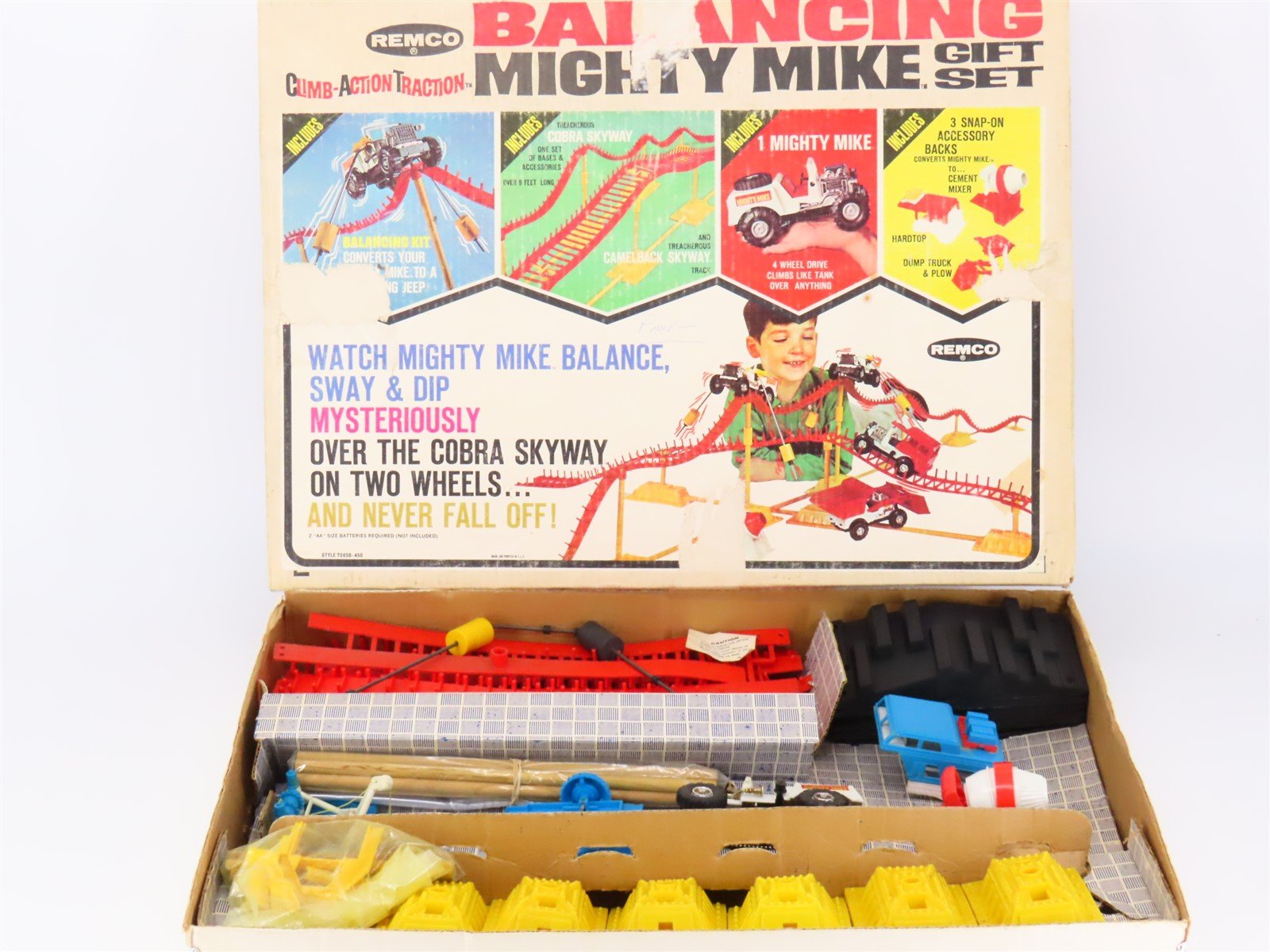 Remco Mighty Mike 7065 Balancing 4-Wheel Drive Jeep Set - Restored w/ Box