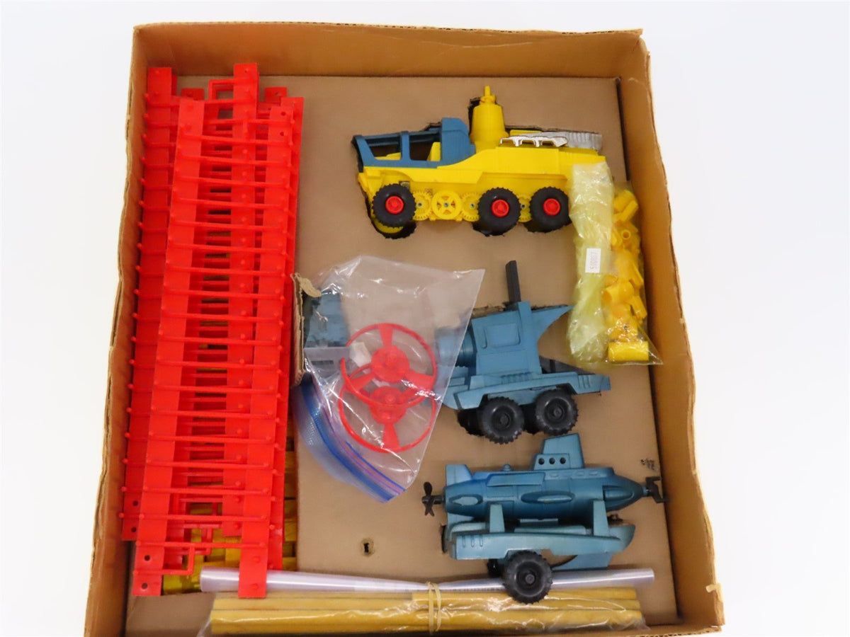 Remco Mighty Mike 7083 Astro-Train 6-Wheel Drive Set - Restored w/ Box