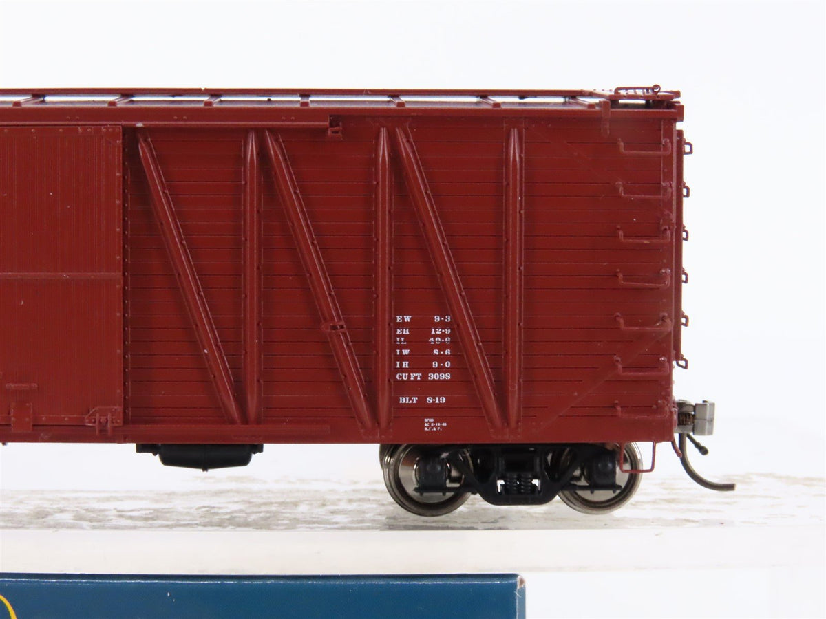 HO Scale Rapido Trains #142014A RF&amp;P USRA Single Sheathed Box Car #2487