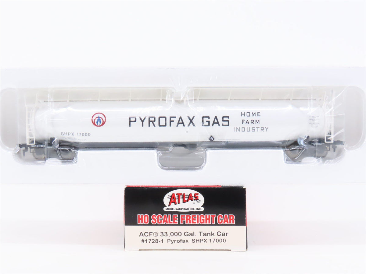 HO Scale Atlas #1728-1 SHPX Pyrofax Gas ACF 33K Gallon Tank Car #17000