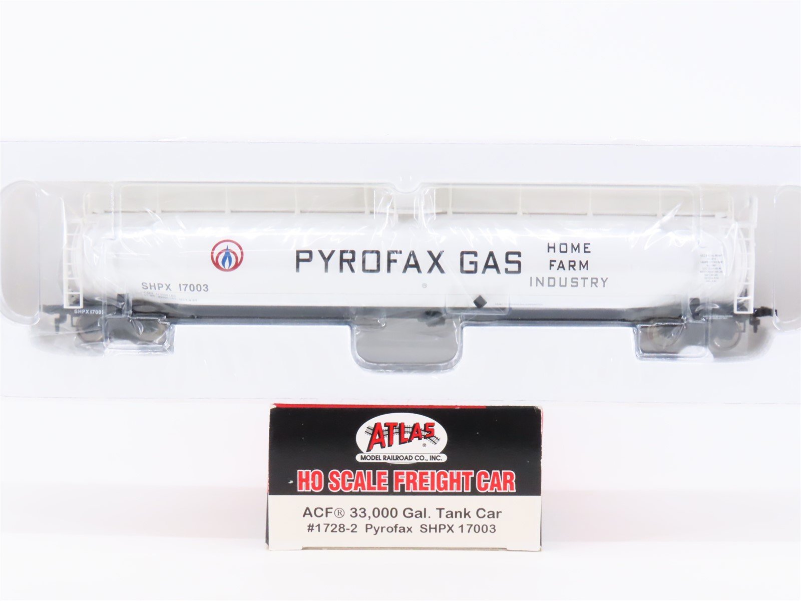 HO Scale Atlas #1728-2 SHPX Pyrofax Gas ACF 33K Gallon Tank Car #17003