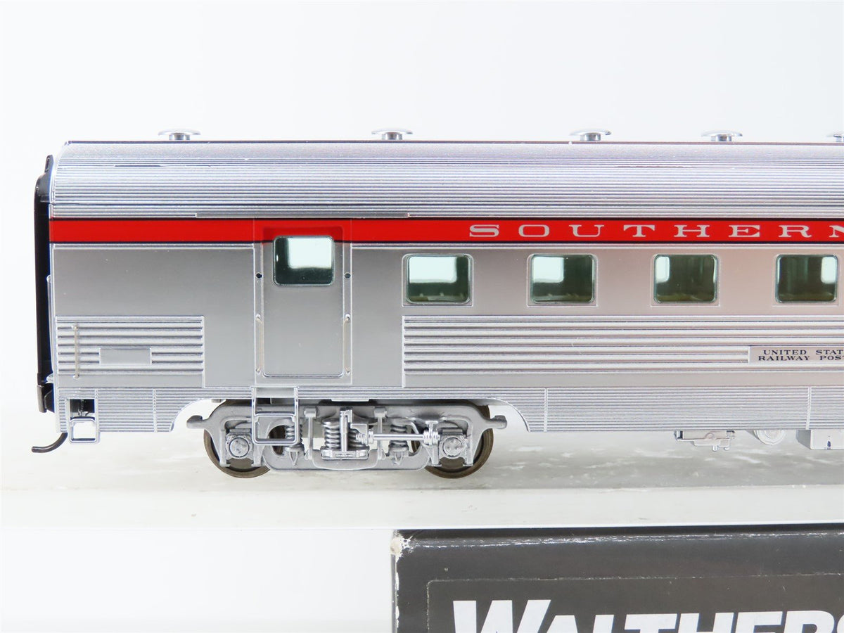 HO Scale Walthers Proto 920-13068 SP Southern Pacific 63&#39; Budd RPO Passenger Car