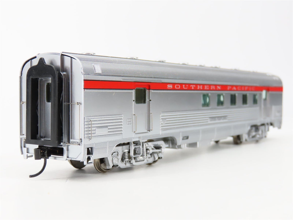 HO Scale Walthers Proto 920-13068 SP Southern Pacific 63&#39; Budd RPO Passenger Car