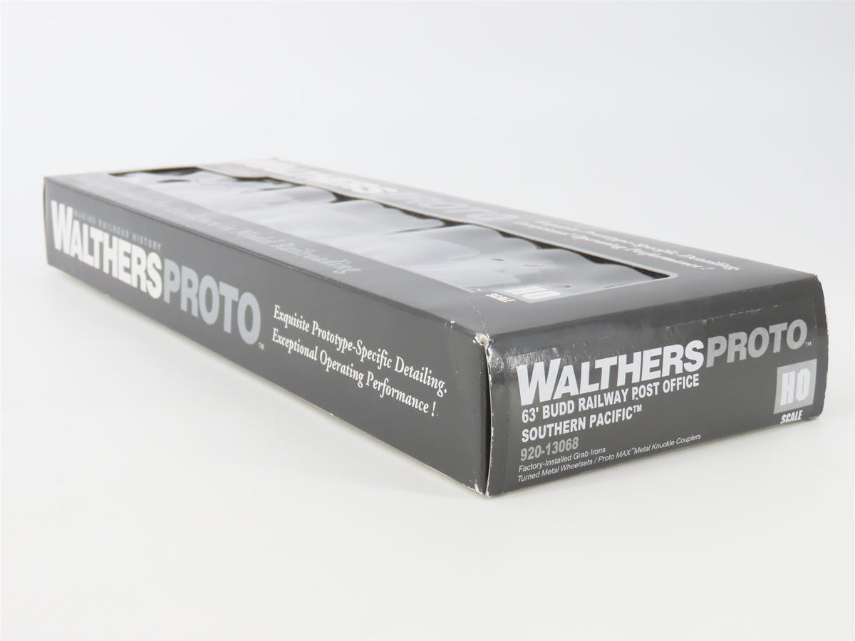 HO Scale Walthers Proto 920-13068 SP Southern Pacific 63&#39; Budd RPO Passenger Car