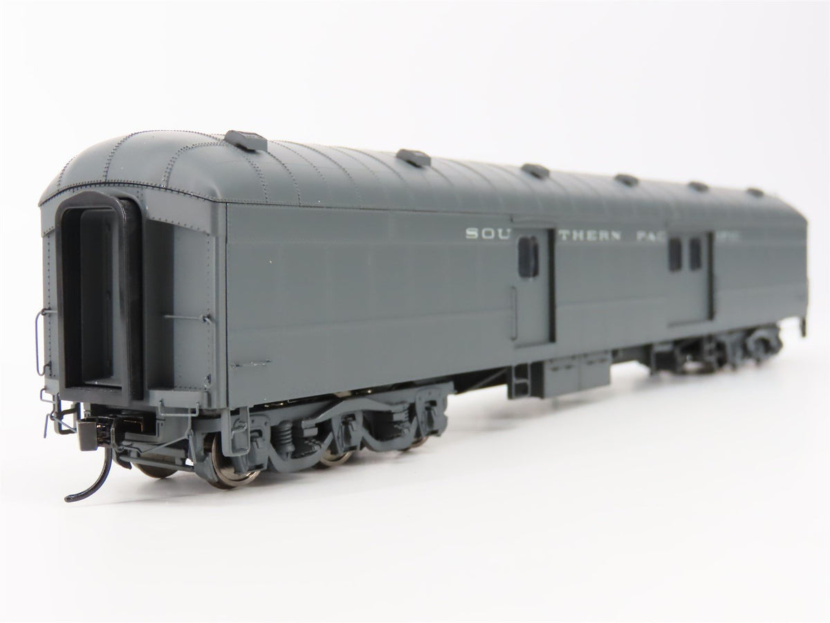 HO Walthers Proto 920-17363 SP Southern Pacific 70&#39; Arch-Roof Baggage Passenger