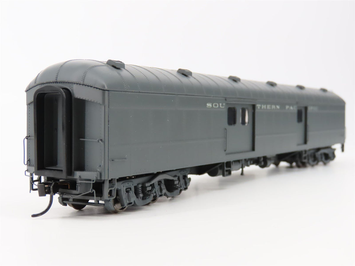 HO Walthers Proto 920-17363 SP Southern Pacific 70&#39; Arch-Roof Baggage Passenger