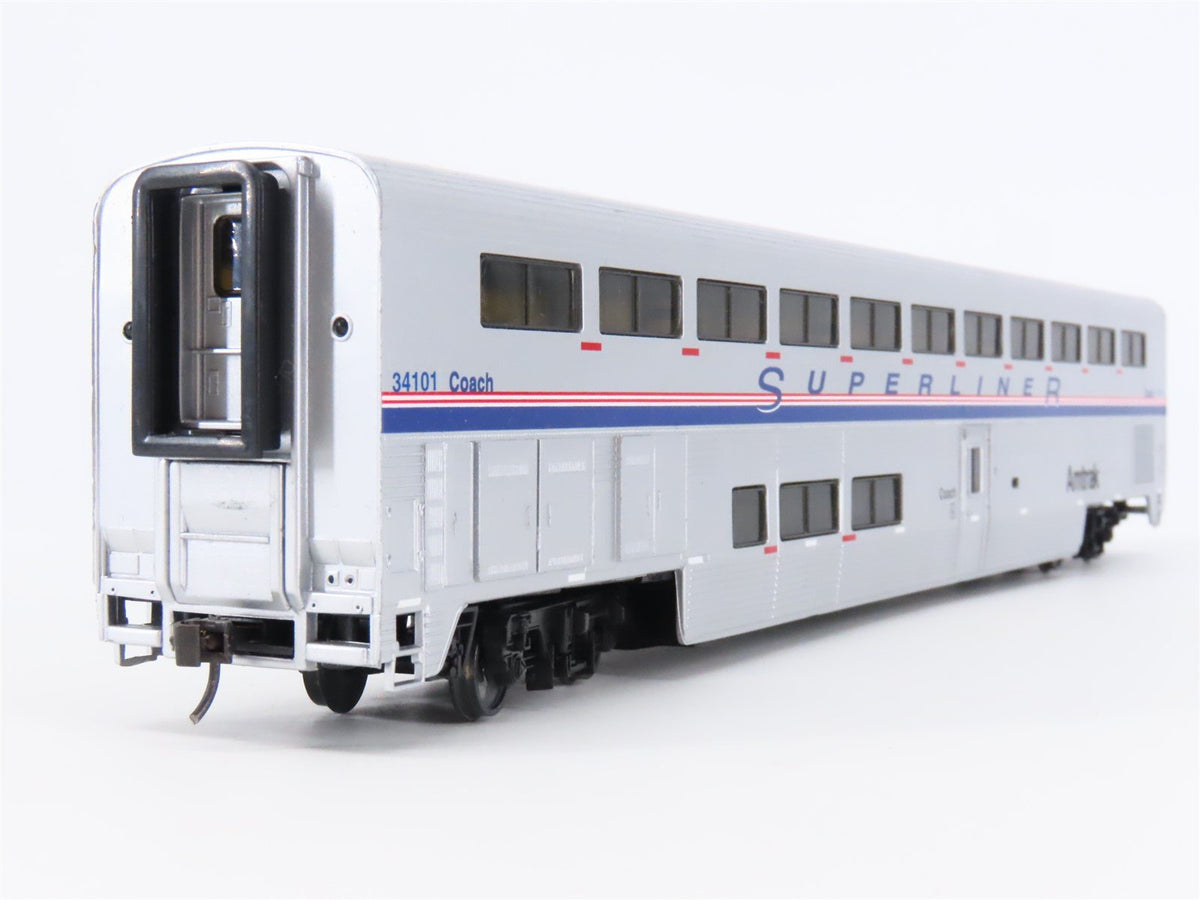 HO Scale Walthers 932-6163 AMTK Amtrak Superliner I Coach Passenger Car