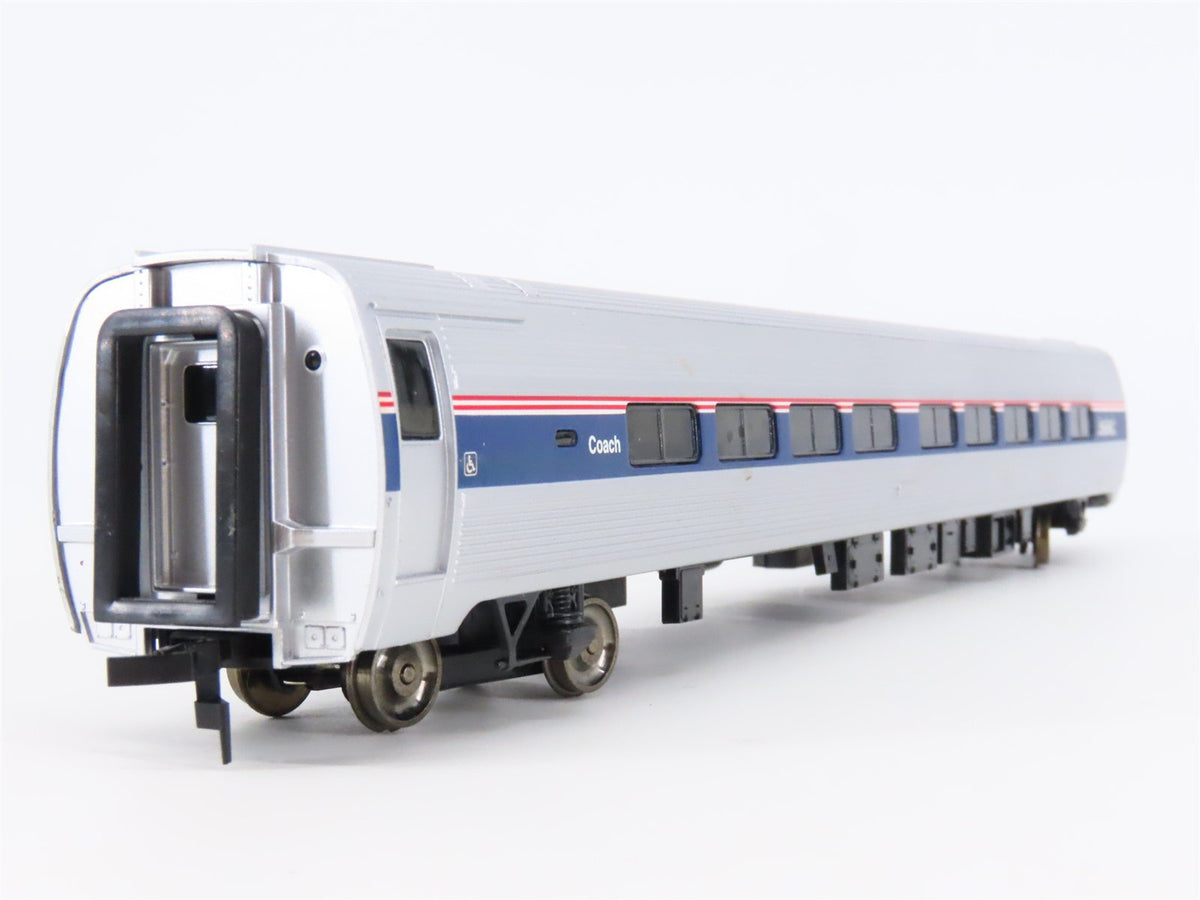 HO Scale Walthers 932-6203 AMTK Amtrak 85&#39; Amfleet II Coach Passenger Car