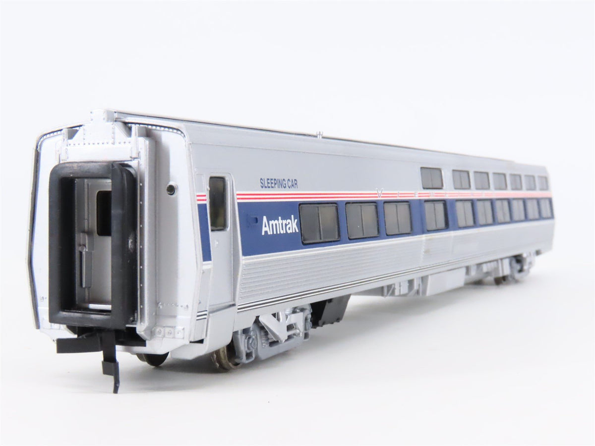 HO Scale Walthers 932-6091 AMTK Amtrak Viewliner Sleeper Passenger Car