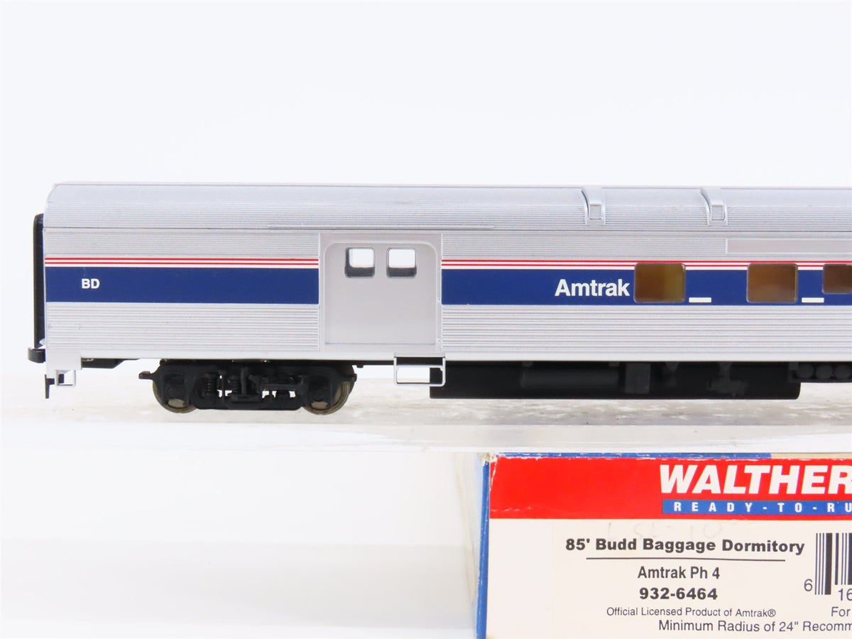 HO Scale Walthers 932-6464 AMTK Amtrak 85&#39; Budd Baggage Dormitory Passenger Car