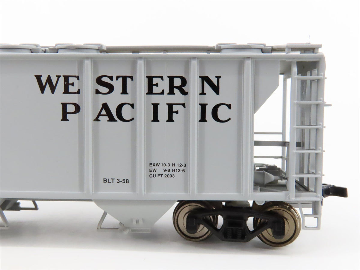 HO Scale Atlas #1820 WP Western Pacific Railroad 2-Bay Covered Hopper #11312