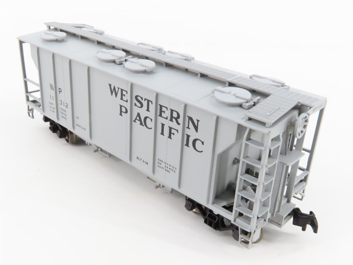 HO Scale Atlas #1820 WP Western Pacific Railroad 2-Bay Covered Hopper #11312