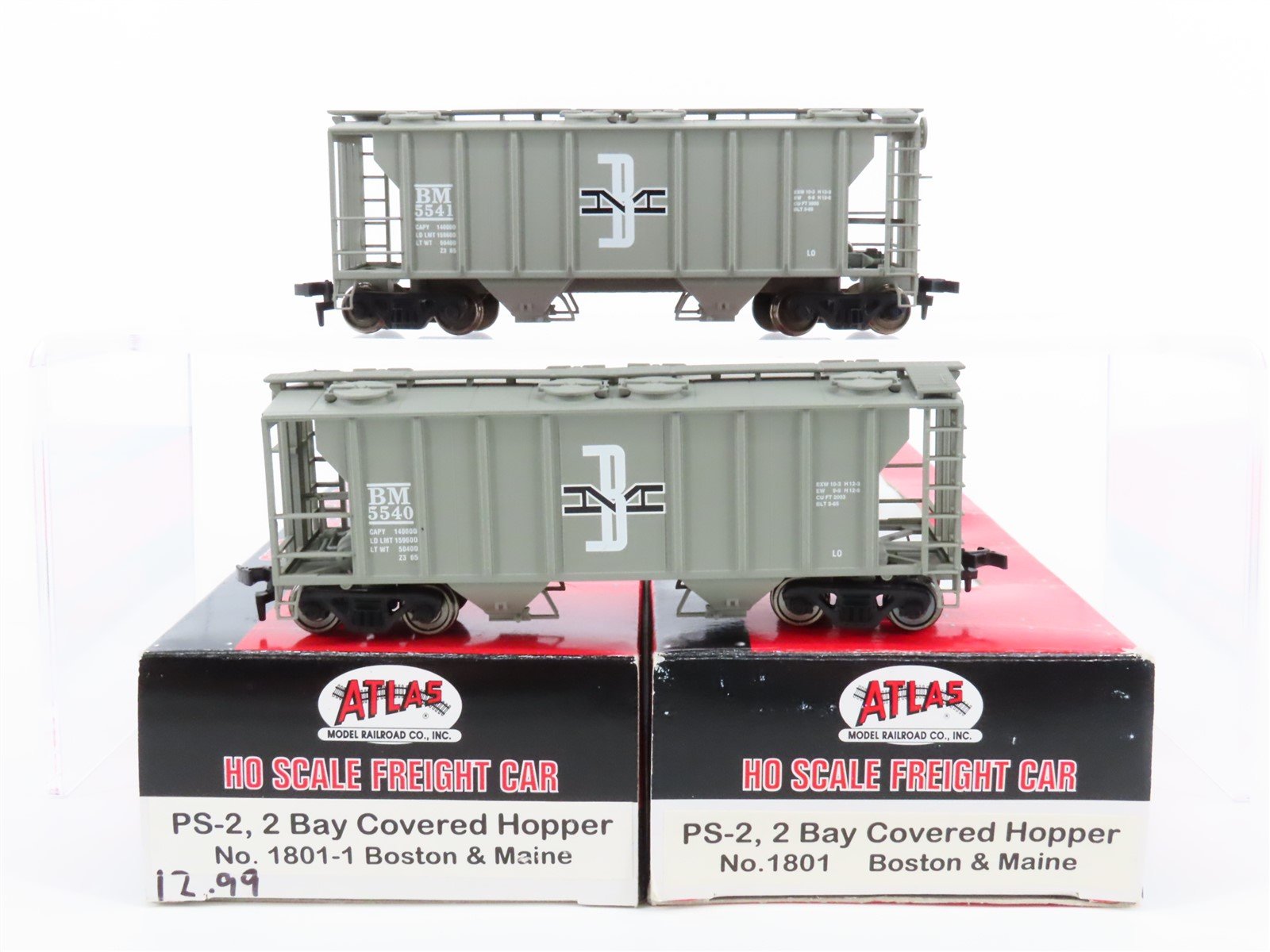 LOT of 2 HO Scale Atlas BM Boston & Maine 2-Bay Covered Hoppers #5540 & #5541