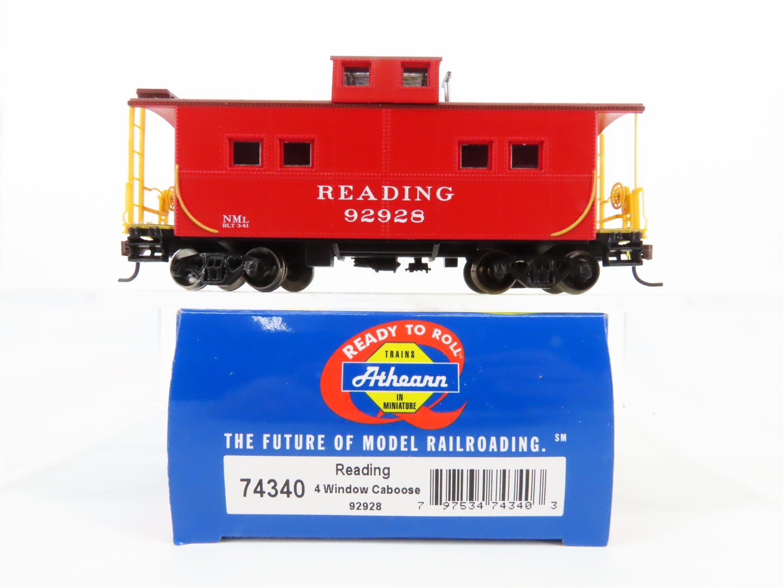 HO Scale Athearn #74340 RDG Reading Railroad 4-Window Caboose #92928