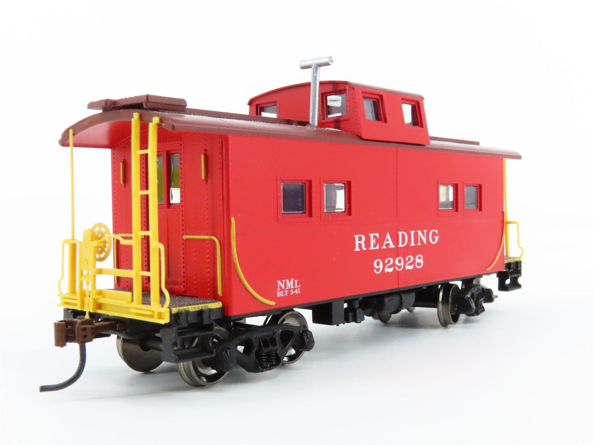 HO Scale Athearn #74340 RDG Reading Railroad 4-Window Caboose #92928