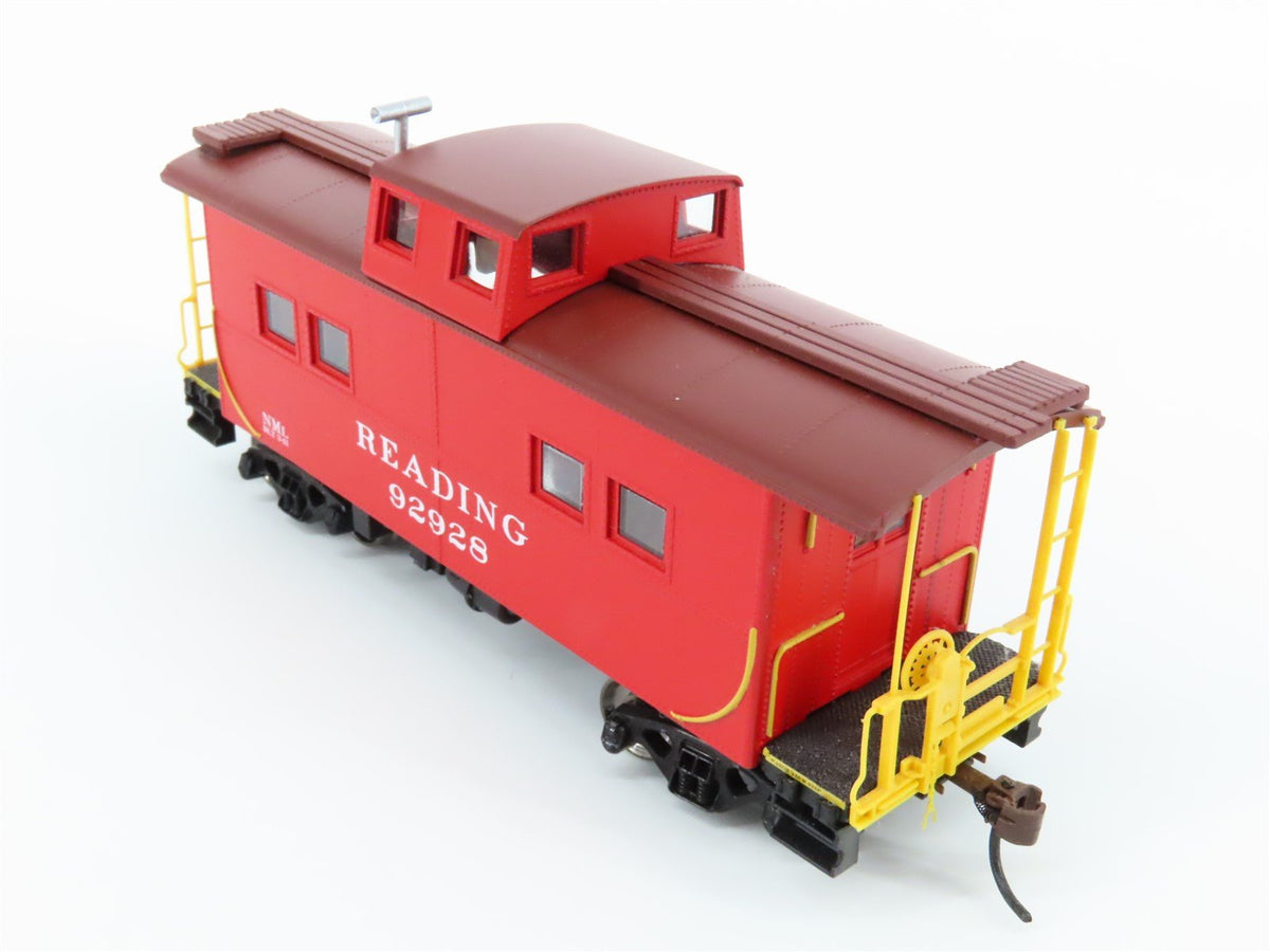 HO Scale Athearn #74340 RDG Reading Railroad 4-Window Caboose #92928