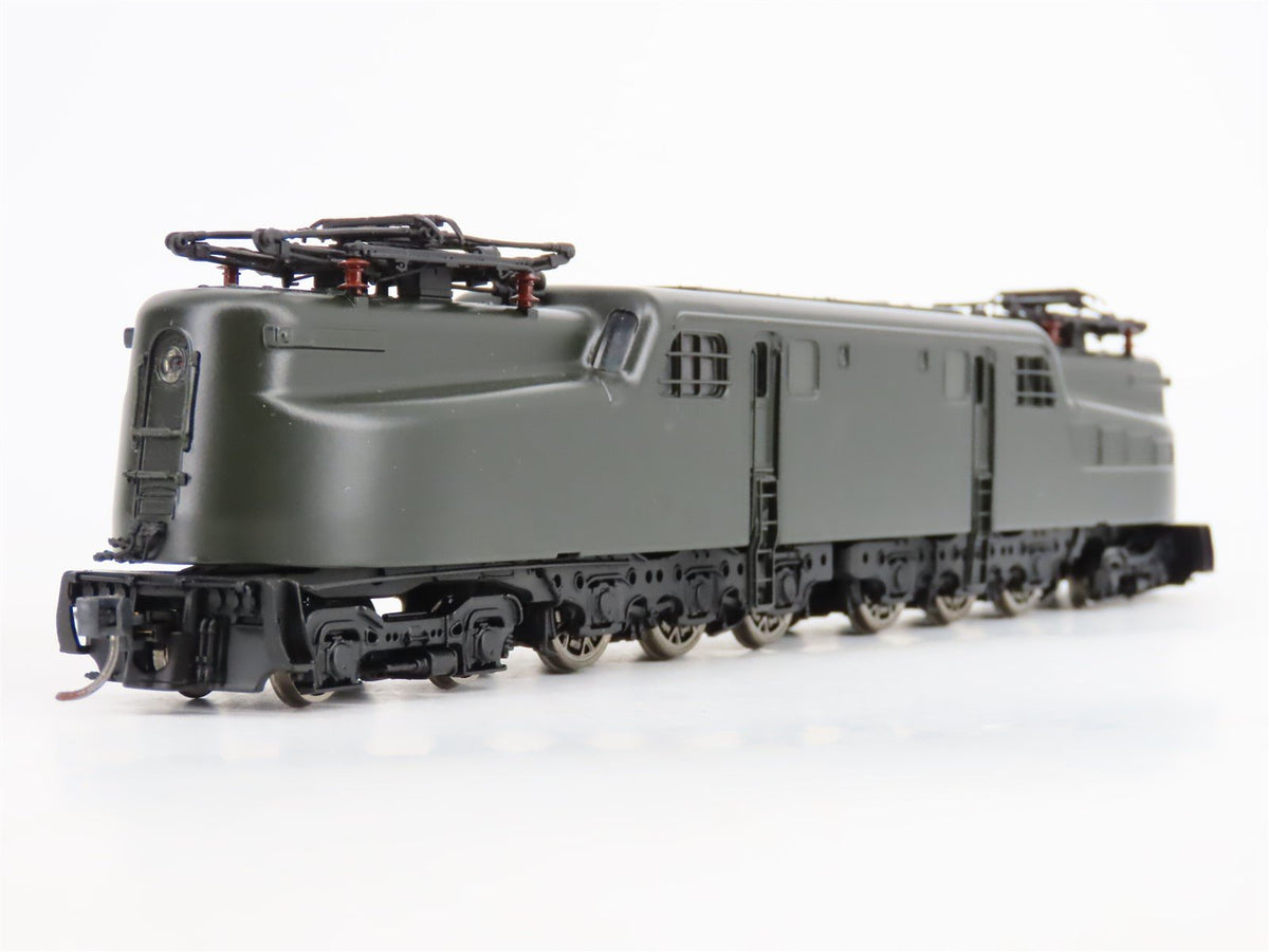 HO Scale Broadway Limited BLI 631 Pennsylvania Green GG1 Electric w/ DCC