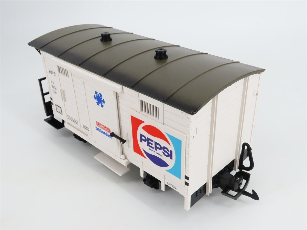 G Scale LGB 4031 Pepsi-Cola Box Car #4031