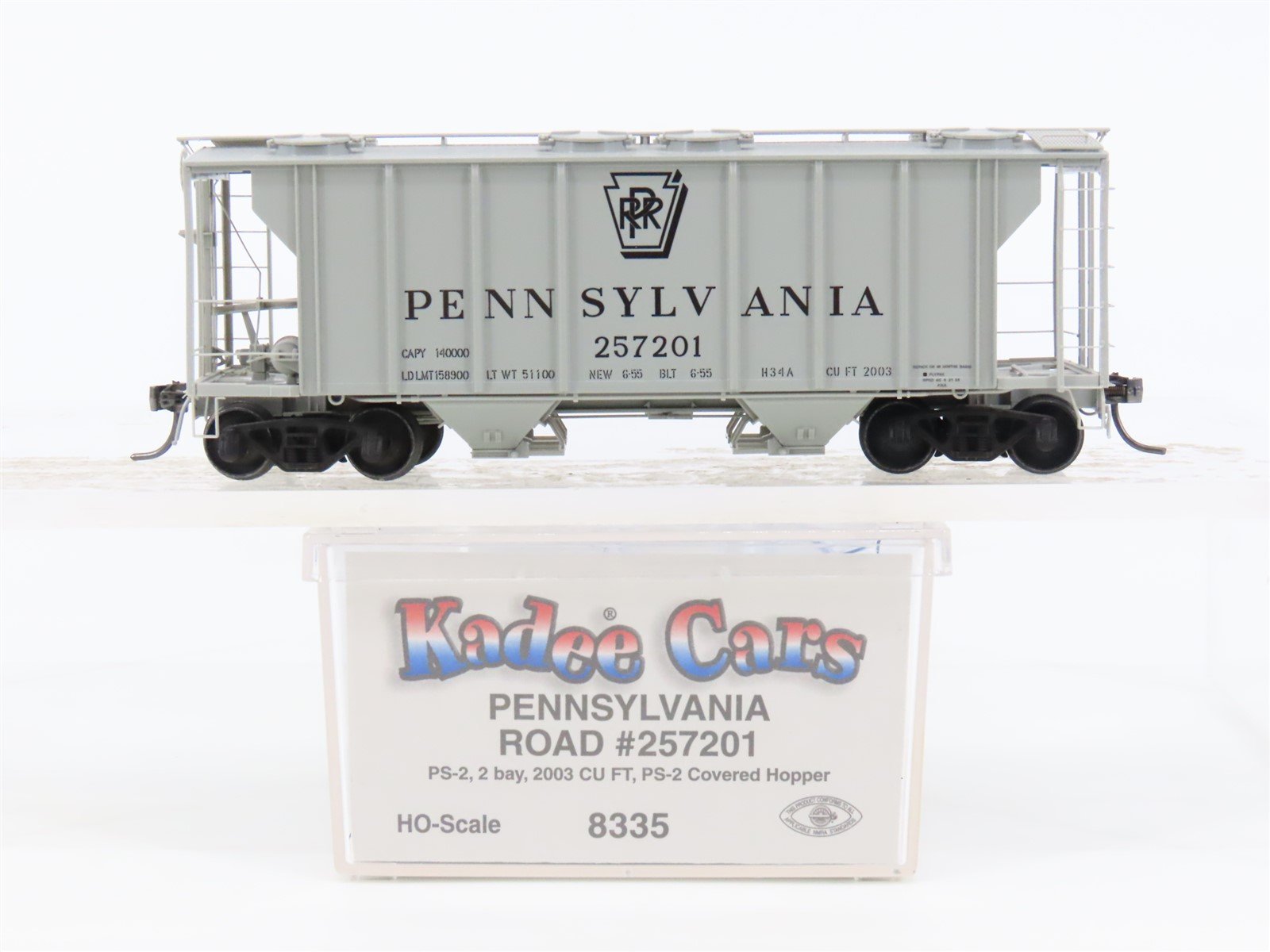 HO Scale Kadee 8335 PRR Pennsylvania Railroad 2-Bay Covered Hopper #257201