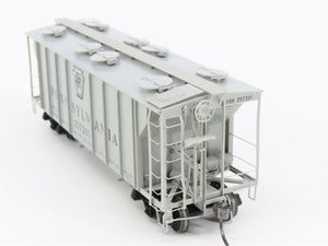 HO Scale Kadee 8335 PRR Pennsylvania Railroad 2-Bay Covered Hopper #257201