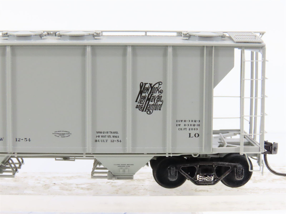 HO Scale Kadee 8635 NH New Haven 2-Bay Covered Hopper #117019