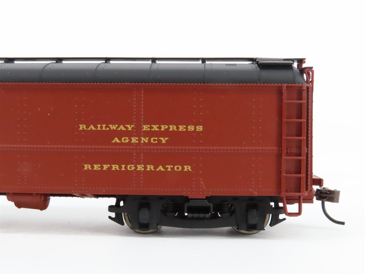 HO Walthers #932-25885 PRR Pennsylvania R50B Express Reefer 2-Pack #2650 &amp; #2819