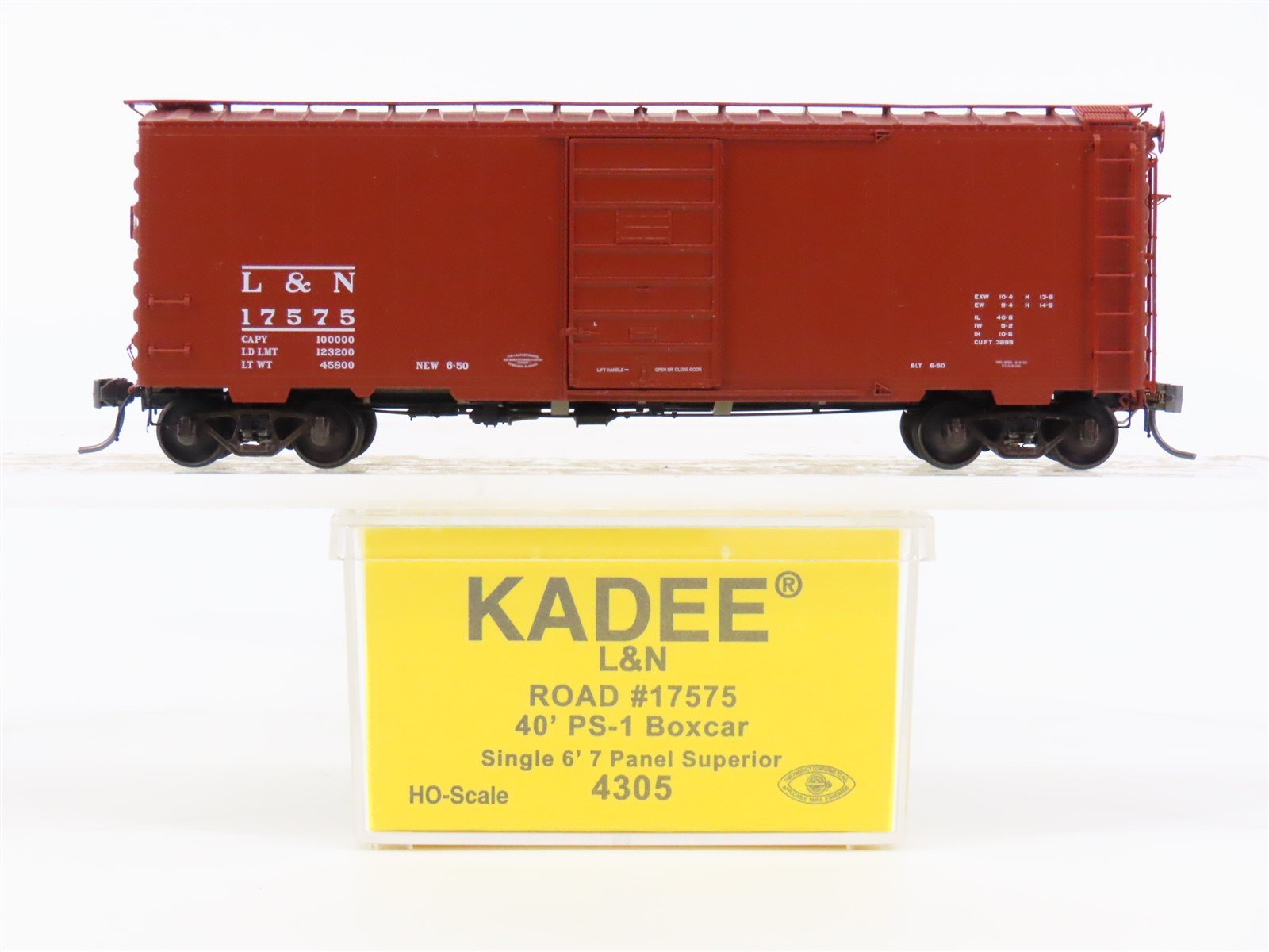 HO Scale Kadee 4305 L&N Louisville & Nashville 40' Single Door Box Car #17575