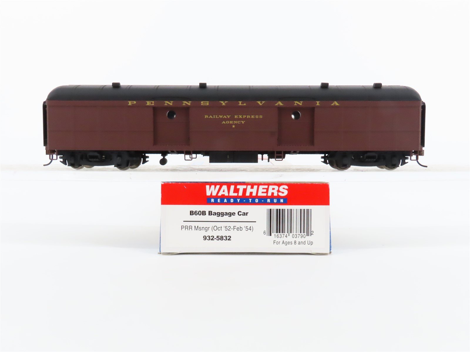 HO Scale Walthers 932-5832 PRR Pennsylvania Railroad Baggage Passenger Car