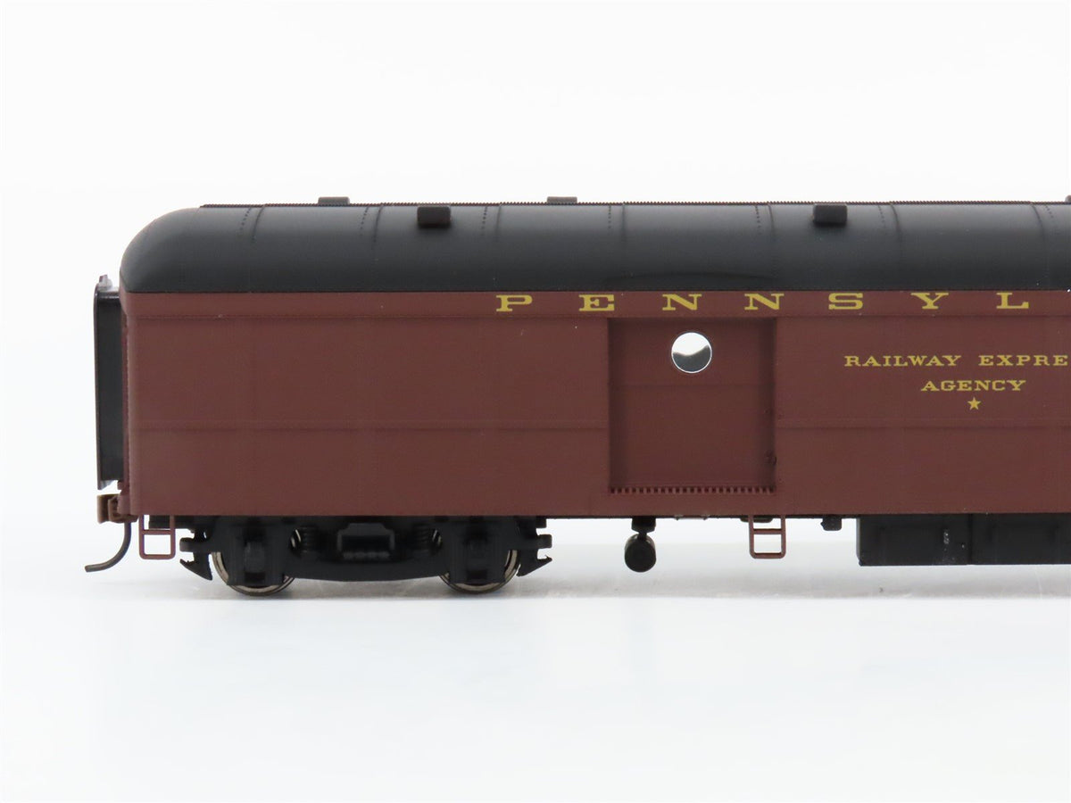 HO Scale Walthers 932-5832 PRR Pennsylvania Railroad Baggage Passenger Car