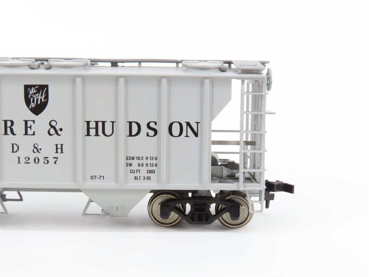 LOT of 2 HO Scale Atlas 1857/1808 D&amp;H Delaware &amp; Hudson 2-Bay Hopper Cars