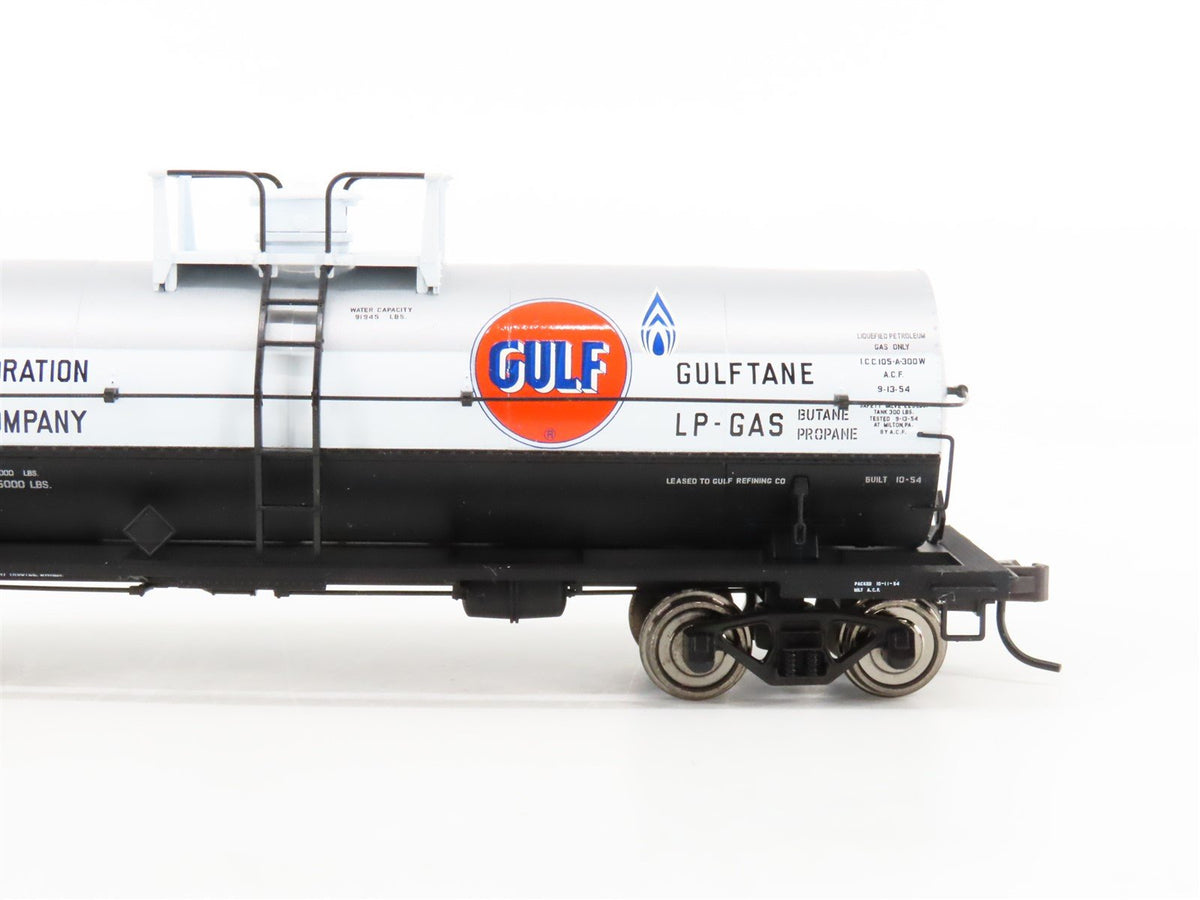 HO Scale Atlas 1063-1 SHPX Gulf Oil 11,000 Gallon Tank Car #5772