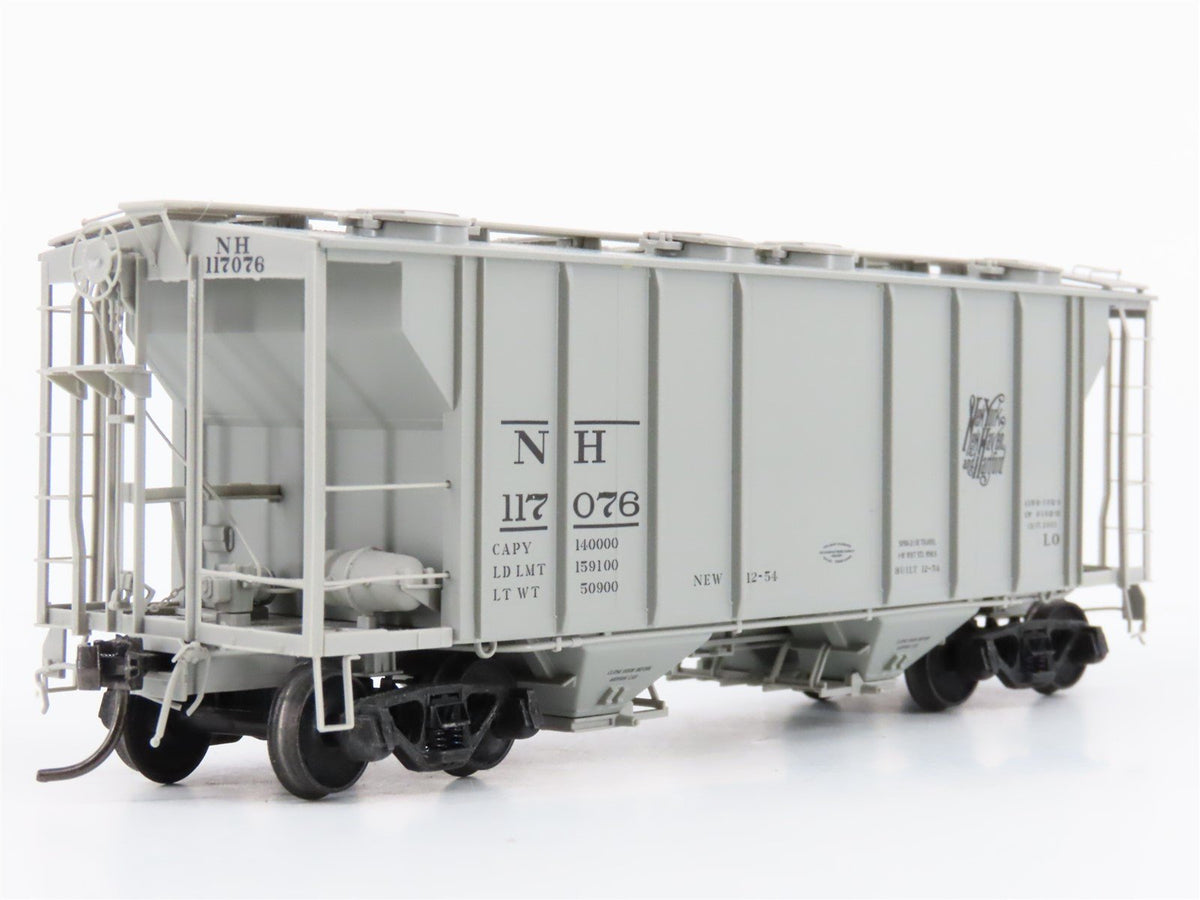 HO Scale Kadee 8634 NH New Haven Railroad 2-Bay Covered Hopper #117076