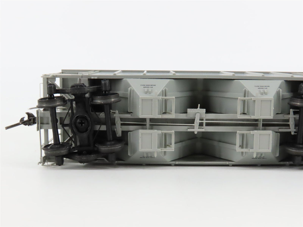 HO Scale Kadee 8634 NH New Haven Railroad 2-Bay Covered Hopper #117076