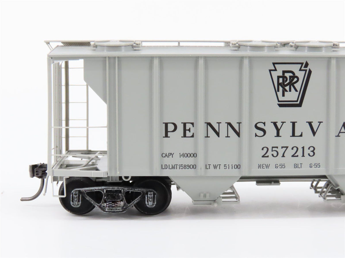 HO Scale Kadee 8327 PRR Pennsylvania Railroad 2-Bay Covered Hopper #257213