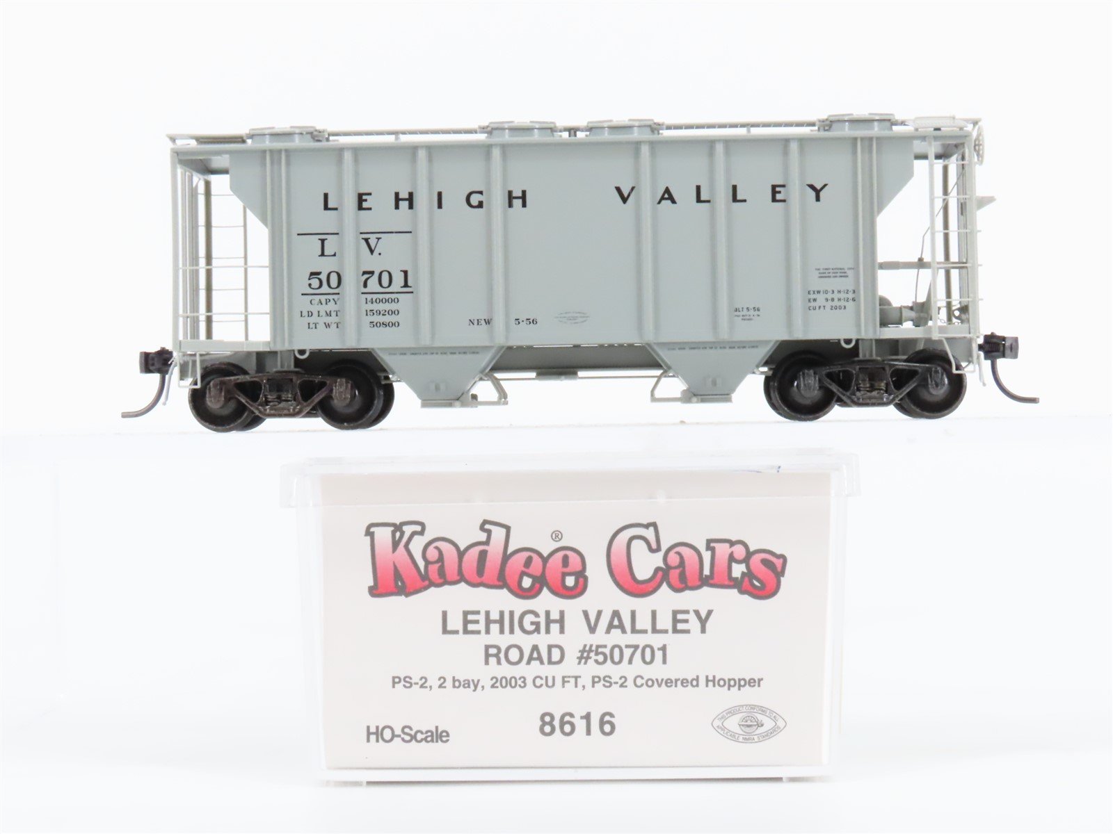 HO Scale Kadee 8616 LV Lehigh Valley Railroad 2-Bay Covered Hopper #50701