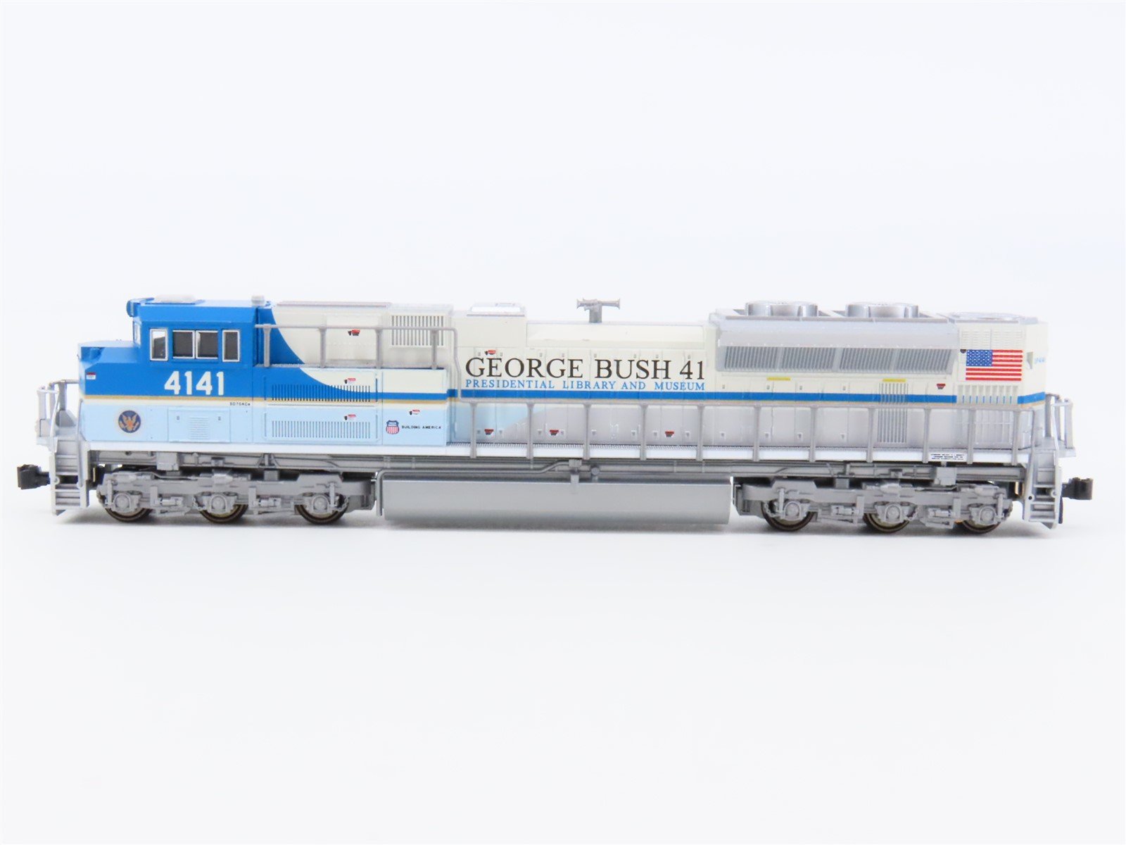 N Scale KATO UP Union Pacific "George Bush" SD70ACe Diesel Locomotive #4141