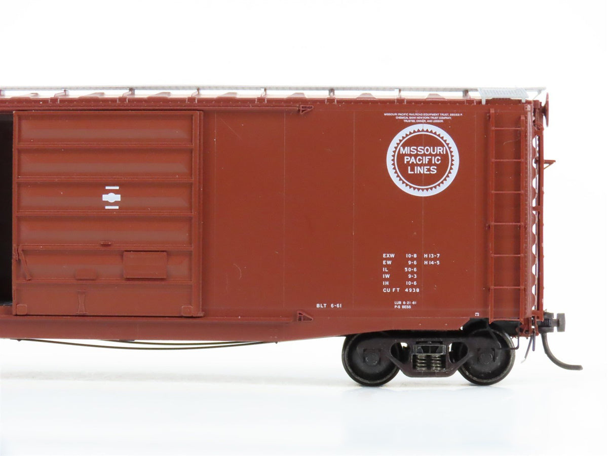 HO Scale Kadee 6112 MP Missouri Pacific Railroad 50&#39; Single Door Box Car #82453