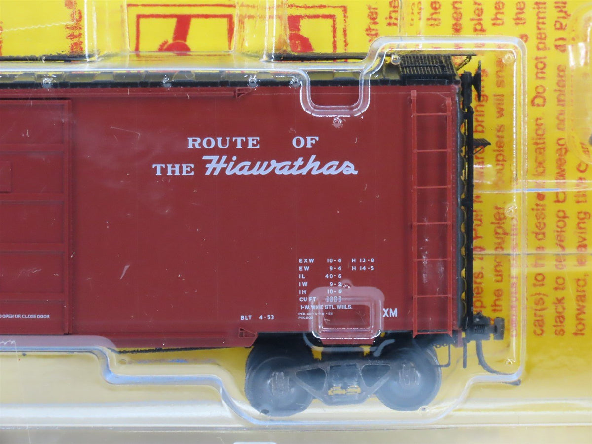 HO Scale Kadee 4812 MILW Milwaukee Road &quot;Hiawatha&quot; 40&#39; Box Car #35056 - Sealed