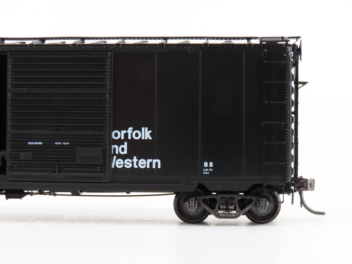 HO Scale Kadee 5262 N&amp;W Norfolk &amp; Western 40&#39; Single Door Box Car #42797