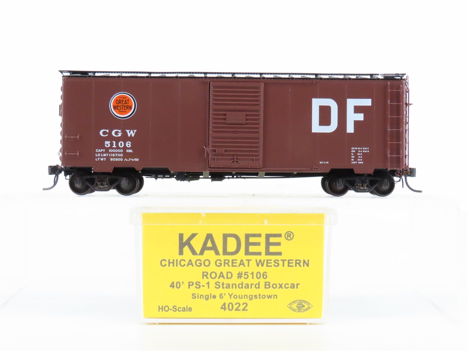 HO Scale Kadee 4022 CGW Chicago Great Western 40' Single Door Box Car #5106